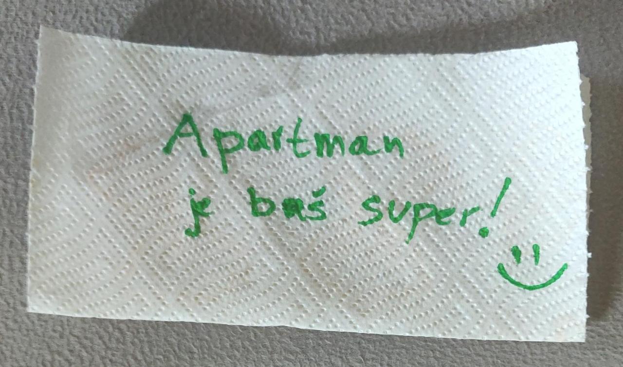 Apartman Renata أوميس المظهر الخارجي الصورة