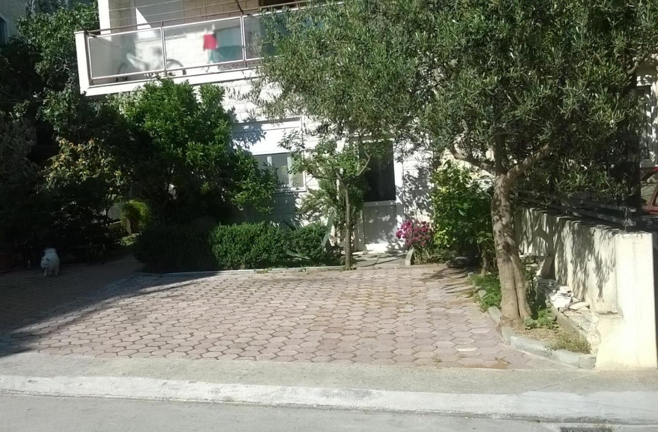 Apartman Renata أوميس المظهر الخارجي الصورة