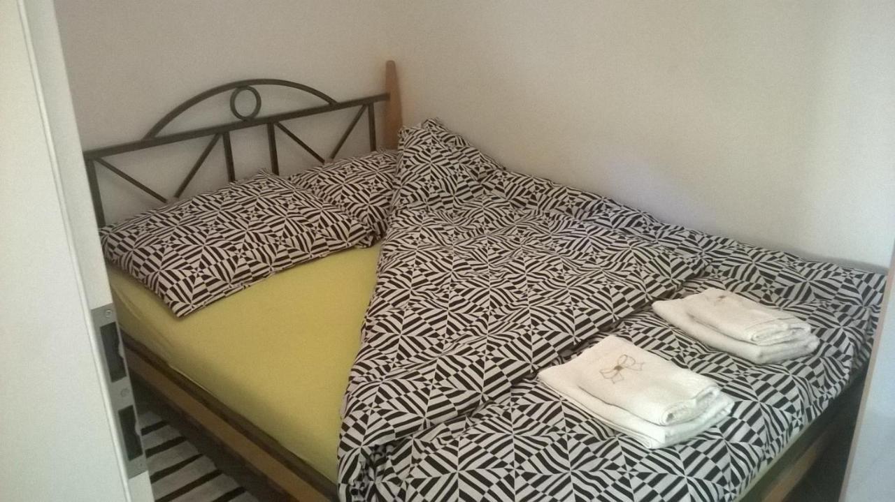Apartman Renata أوميس المظهر الخارجي الصورة