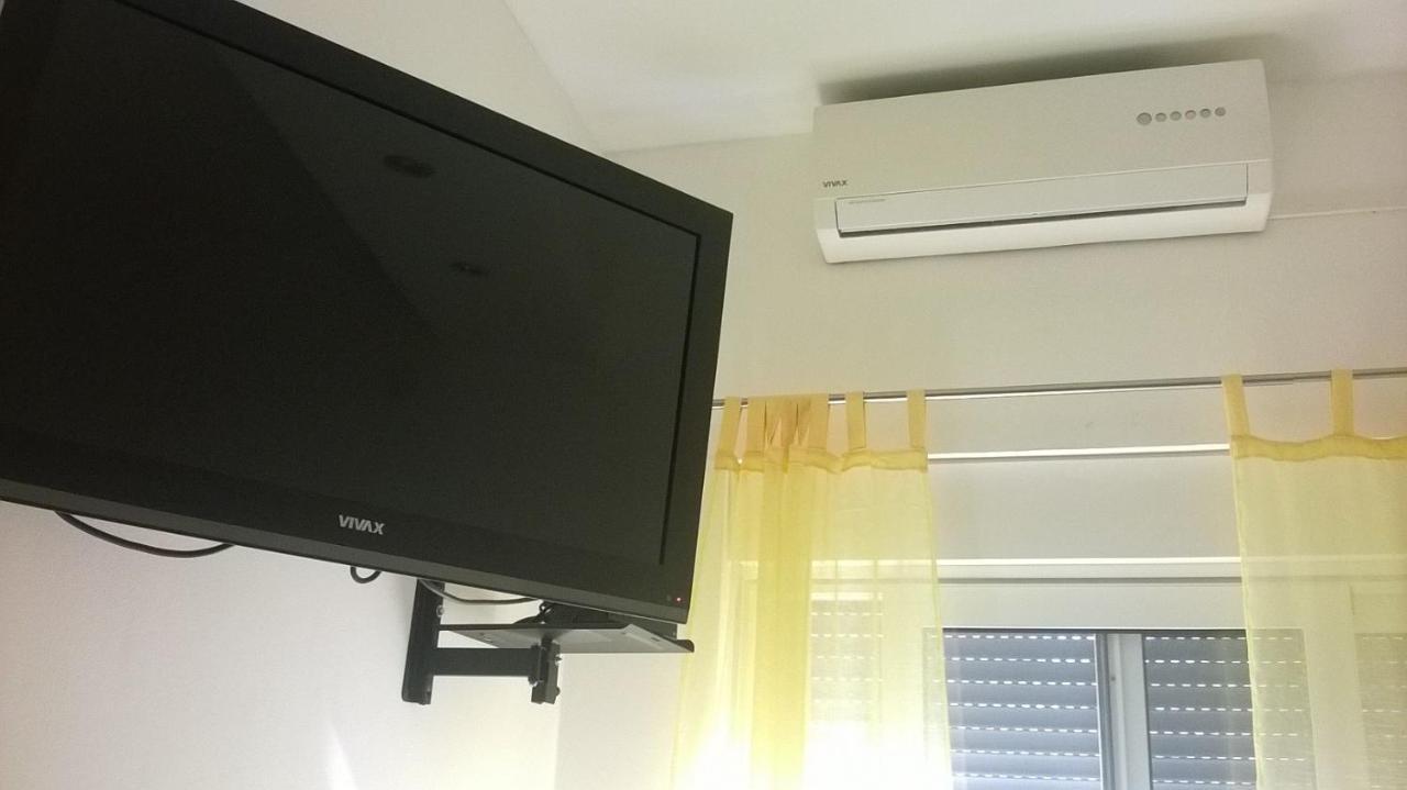 Apartman Renata أوميس المظهر الخارجي الصورة